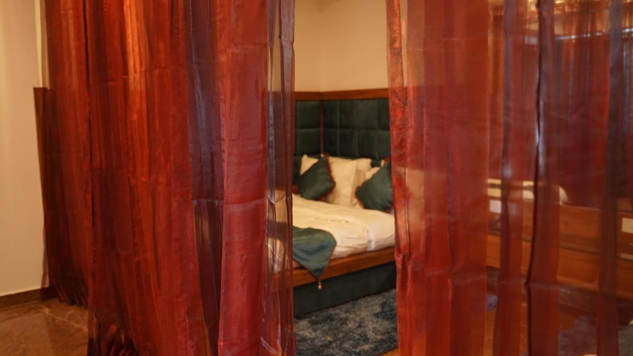 Hotel Saheb'S Castle Mcleodganj McLeod Ganj Exterior photo